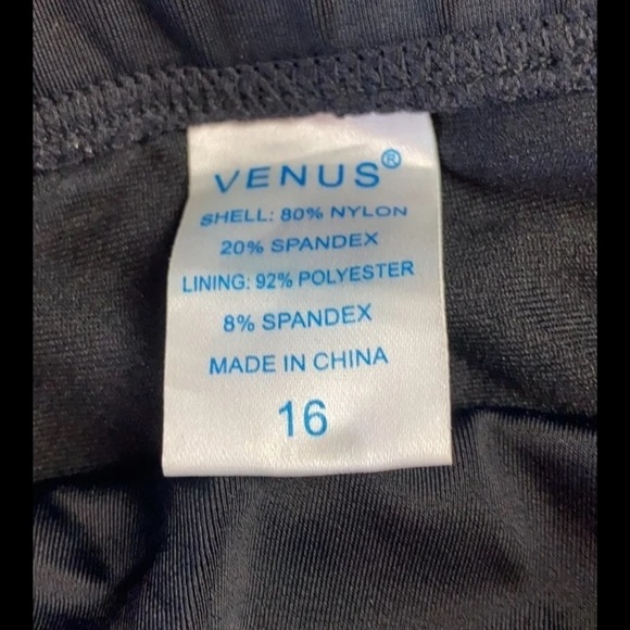 VENUS Asymmetrical Control One-Piece Black & White SZ 16 - Picture 7 of 9